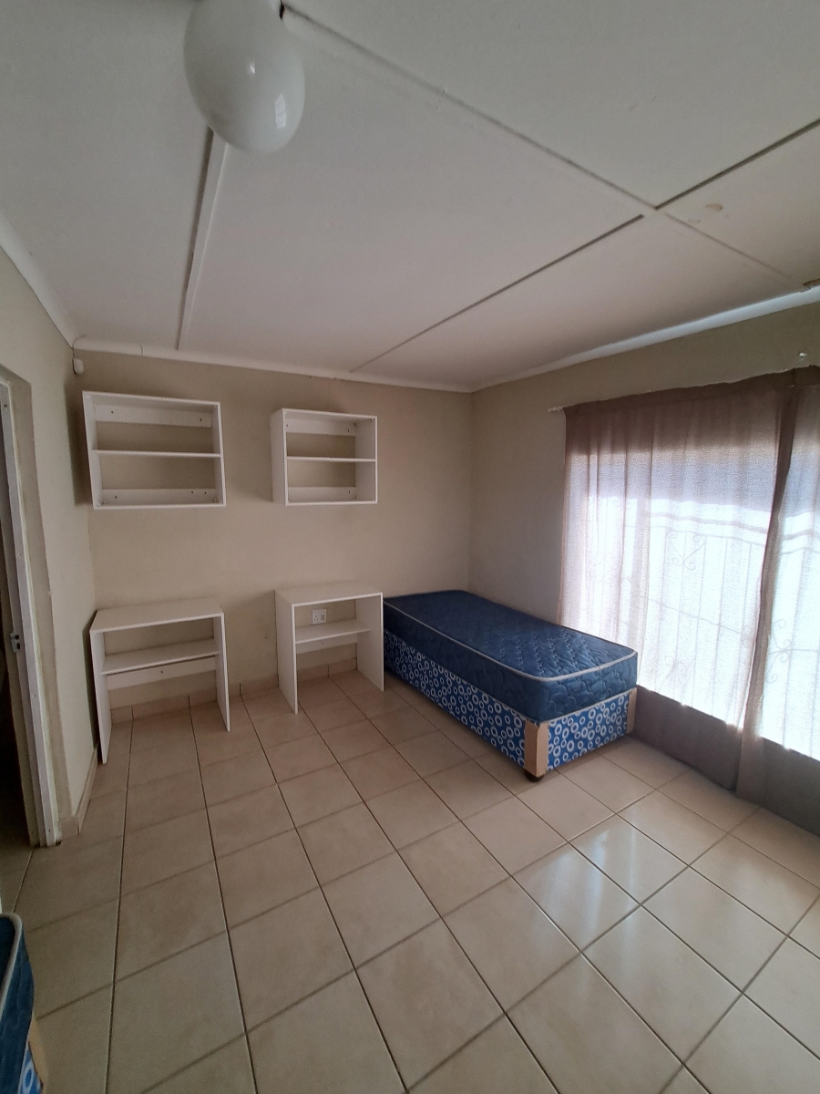 5 Bedroom Property for Sale in Ezibeleni Eastern Cape